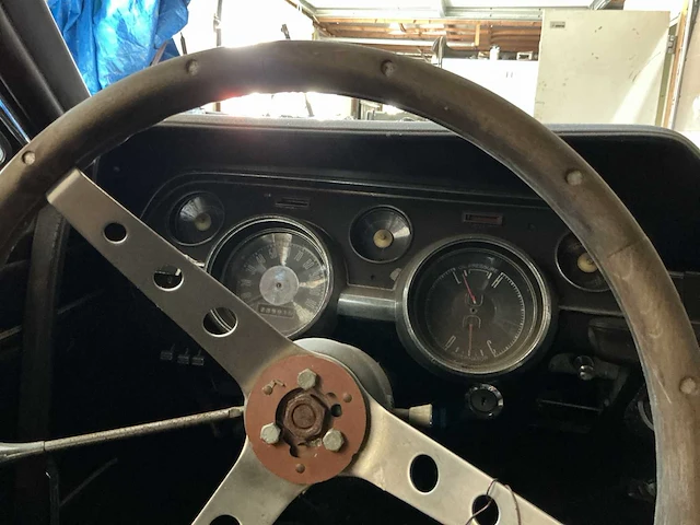 Ford - cabriolet - mustang - oldtimer - afbeelding 6 van  10
