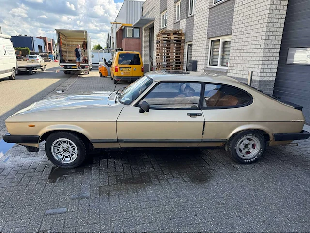 Ford - capri 2.0 gl - oldtimer - afbeelding 2 van  20