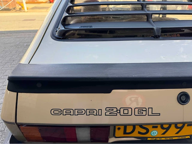 Ford - capri 2.0 gl - oldtimer - afbeelding 19 van  20
