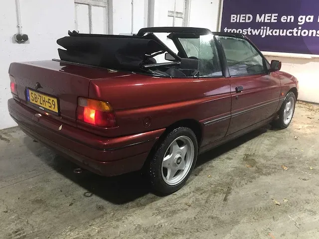 Ford - escort 1.6i cabriolet - sb-zh-59 - afbeelding 19 van  23