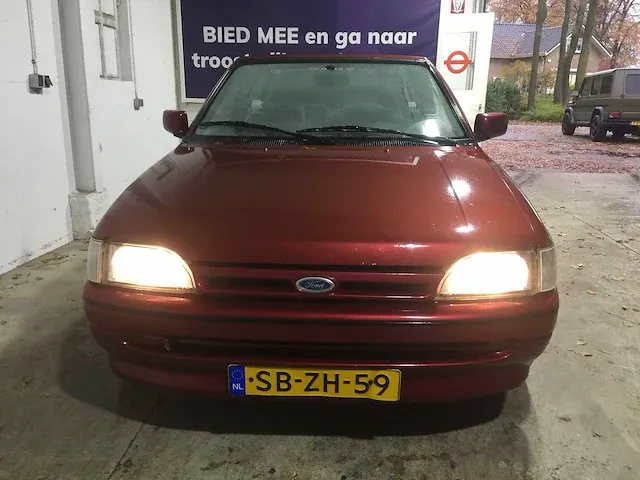 Ford - escort 1.6i cabriolet - sb-zh-59 - afbeelding 22 van  23