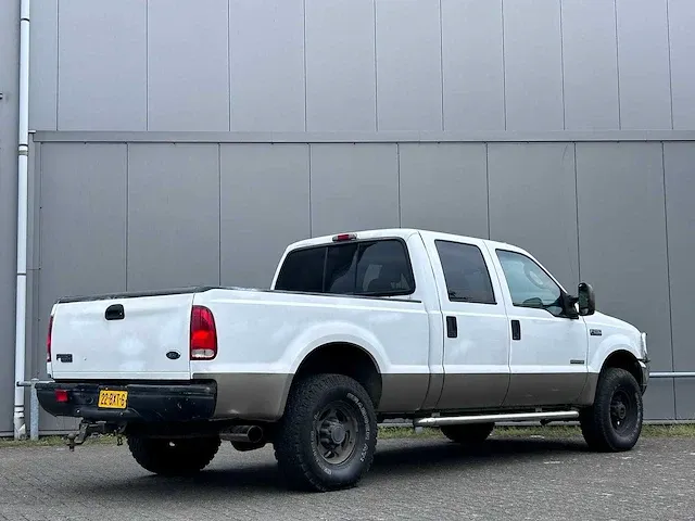 Ford - f250 - fx4 lariat - pick-up - 22-bxt-6 - afbeelding 12 van  17