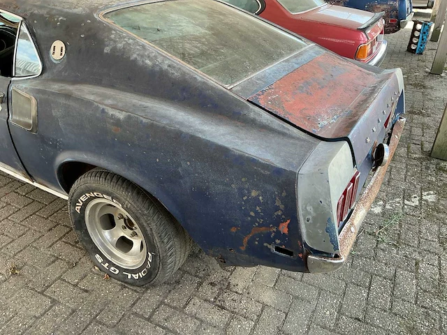 Ford - fastback - mustang fastback - oldtimer - afbeelding 2 van  9