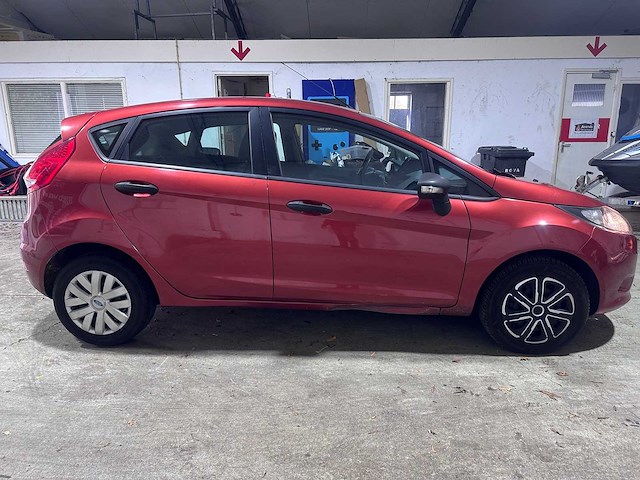 Ford - fiesta - 1.25 limited - 8-zln-36 - afbeelding 18 van  21