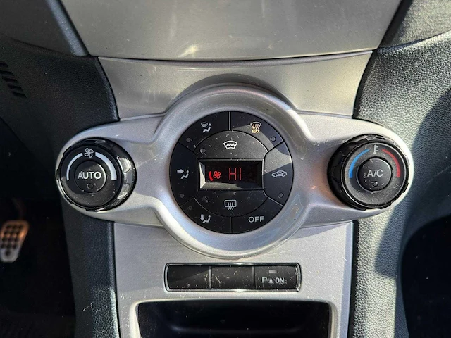 Ford - fiesta - 1.25 trend - r-786-kn - 2009 - afbeelding 3 van  12