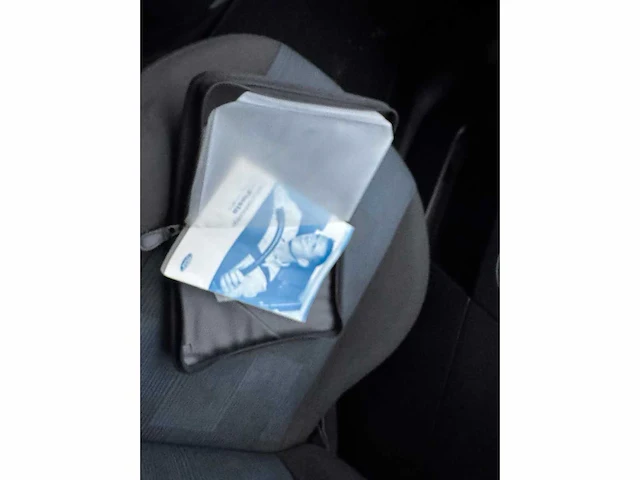 Ford - fiesta - 1.3-8v futura airco 64-sx-hl - afbeelding 8 van  17