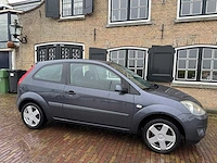 Ford - fiesta - 1.3-8v futura airco 64-sx-hl - afbeelding 13 van  17