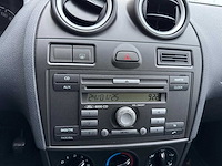 Ford - fiesta - 1.3-8v futura airco 64-sx-hl - afbeelding 5 van  17