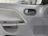 Ford - fiesta - 1.3 ambiente - 44-lh-ff - afbeelding 11 van  17