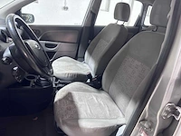 Ford - fiesta - 1.3 ambiente - 44-lh-ff - afbeelding 14 van  17