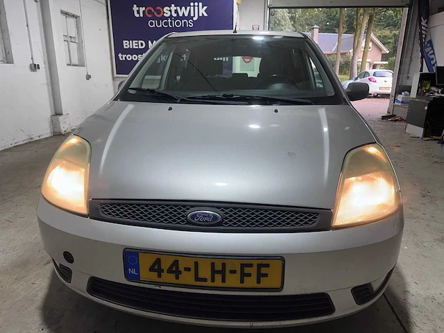 Ford - fiesta - 1.3 ambiente - 44-lh-ff - afbeelding 7 van  17