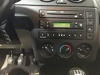 Ford - fiesta - 1.3 core - 95-jz-tg - afbeelding 14 van  19