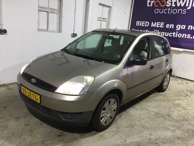 Ford - fiesta - 1.3 core - 95-jz-tg - afbeelding 1 van  19
