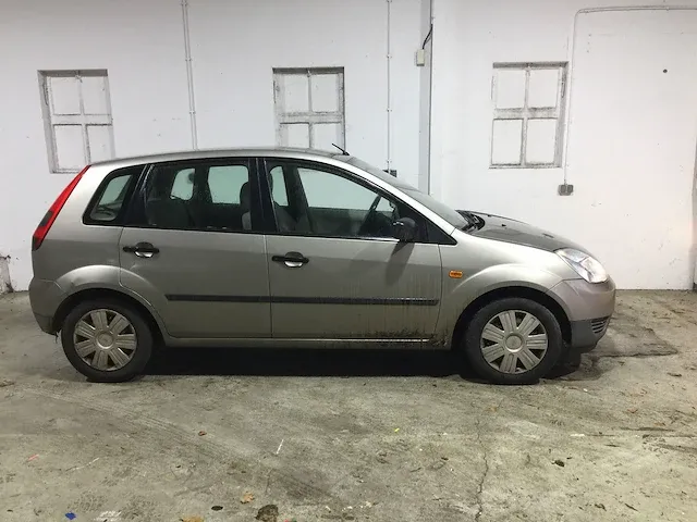 Ford - fiesta - 1.3 core - 95-jz-tg - afbeelding 6 van  19