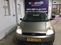 Ford - fiesta - 1.3 core - 95-jz-tg - afbeelding 8 van  19