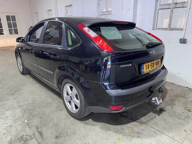 Ford - focus - 2.0-16v futura - 14-sk-bh - afbeelding 14 van  20