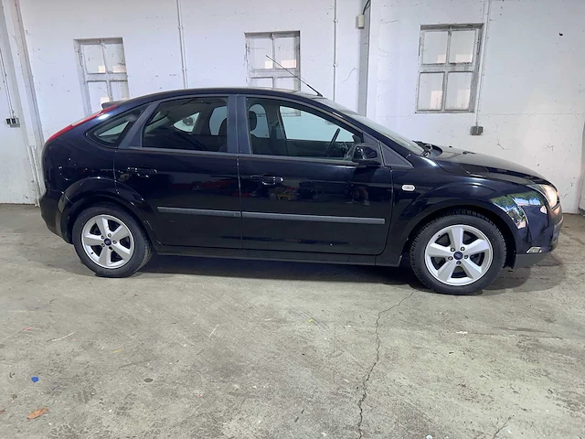 Ford - focus - 2.0-16v futura - 14-sk-bh - afbeelding 17 van  20