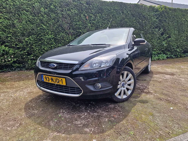 Ford - focus coupé-cabriolet - 2.0 limited - 93-njd-1 - 2010 - afbeelding 12 van  22