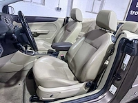Ford - focus coupé-cabriolet - 2.0 titanium - 42-lxj-5 - afbeelding 9 van  19