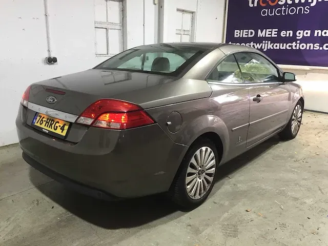 Ford - focus coupé-cabriolet - 2.0 titanium - 76-hrg-4 - afbeelding 6 van  20