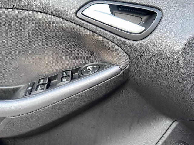 Ford - focus wagon - 1.0 ecob. titanium - 4-krx-36 - afbeelding 3 van  20