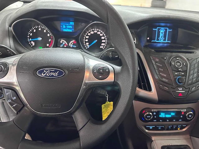 Ford - focus wagon - 1.0 ecob. titanium - p-775-jb - afbeelding 9 van  20