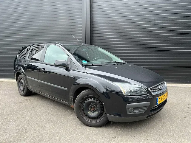 Ford - focus wagon - 1.6-16v first ed. - 74-rd-jb - 2005 - afbeelding 15 van  21