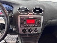 Ford - focus wagon - 1.6-16v futura - 06-xs-lj - afbeelding 6 van  21