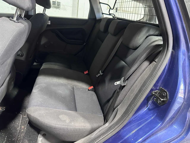 Ford - focus wagon - 1.6-16v futura - 06-xs-lj - afbeelding 10 van  21