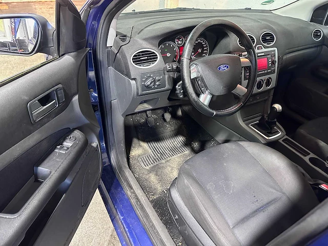 Ford - focus wagon - 1.6-16v futura - 06-xs-lj - afbeelding 21 van  21