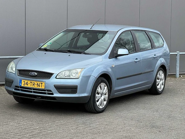 Ford - focus wagon - 1.6-16v trend - 2007 - afbeelding 1 van  16