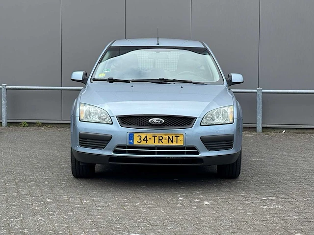 Ford - focus wagon - 1.6-16v trend - 2007 - afbeelding 11 van  16