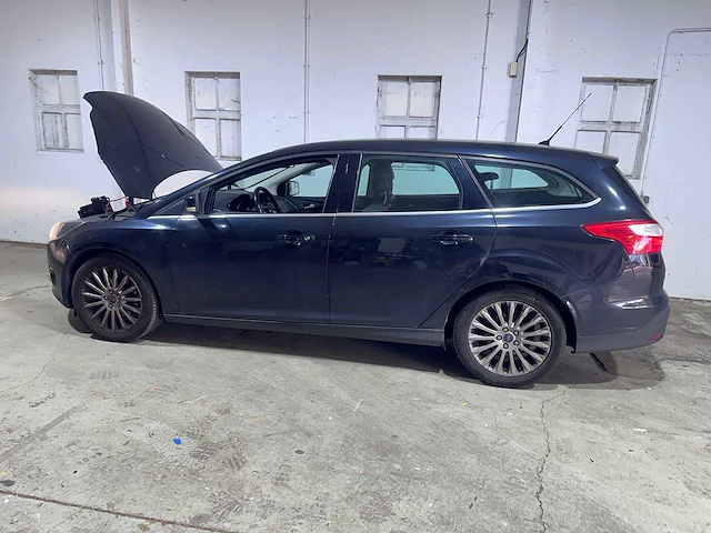 Ford - focus wagon - 1.6 ecob. titanium - 81-rkf-5 - afbeelding 2 van  21