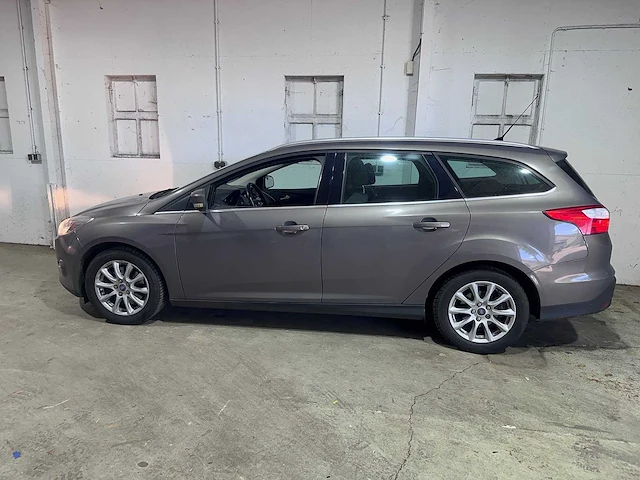 Ford - focus wagon - 1.6 ecob. tr. sport - jb-300-r - afbeelding 12 van  21