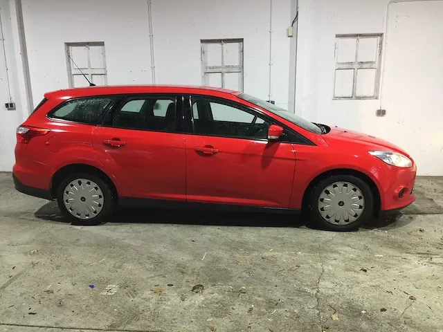 Ford - focus wagon - 1.6 tdci eco. l. tr. - 2-ksh-40 - afbeelding 8 van  23