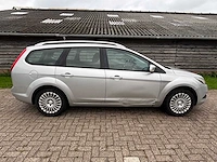 Ford - focus wagon - 1.8 limited flex.f. - car - 2010 - afbeelding 21 van  28