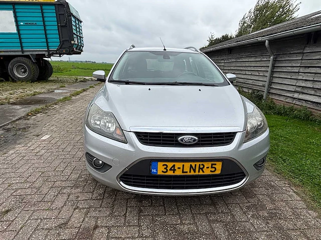 Ford - focus wagon - 1.8 limited flex.f. - car - 2010 - afbeelding 16 van  28