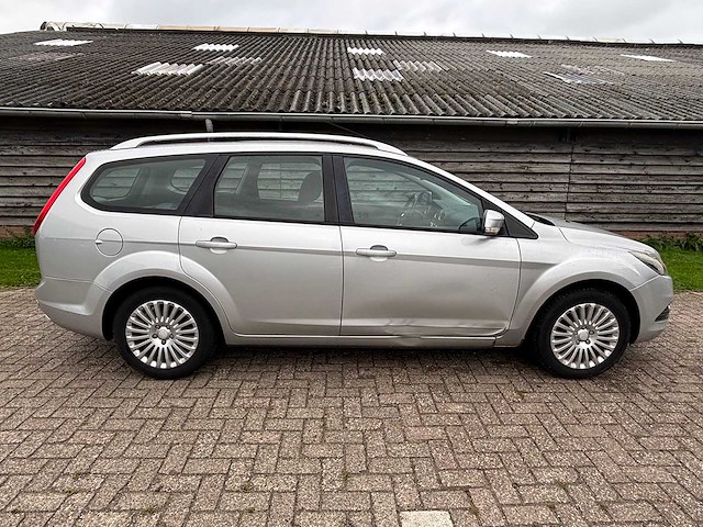 Ford - focus wagon - 1.8 limited flex.f. - car - 2010 - afbeelding 14 van  28
