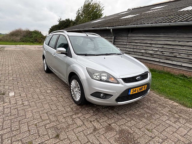 Ford - focus wagon - 1.8 limited flex.f. - car - 2010 - afbeelding 15 van  28