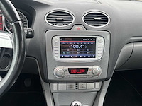 Ford - focus wagon - 1.8 limited flex.f. - car - 2010 - afbeelding 28 van  28