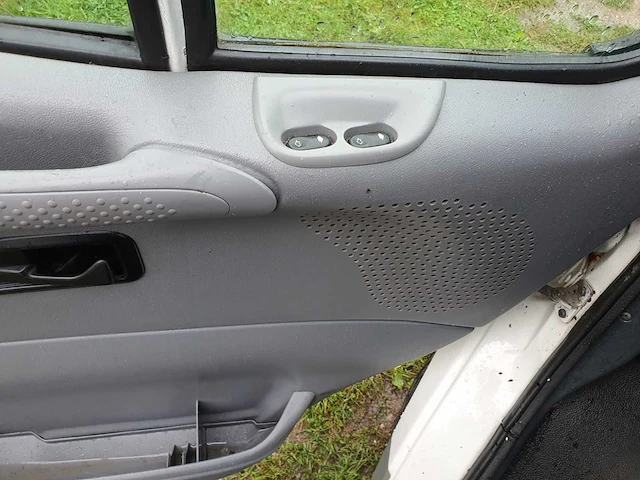 Ford - ford eus kampeerauto , 90-gh-js - afbeelding 18 van  18