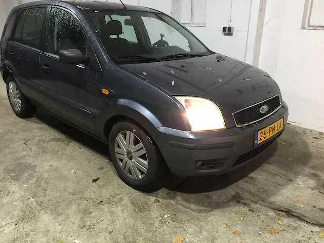Ford - fusion - 1.6-16v centennial - 28-pn-lk - afbeelding 19 van  21