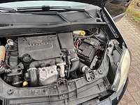 Ford - fusion - 1.6 tdci trend - car - 2005 - afbeelding 3 van  23