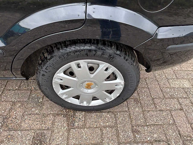 Ford - fusion - 1.6 tdci trend - car - 2005 - afbeelding 11 van  23