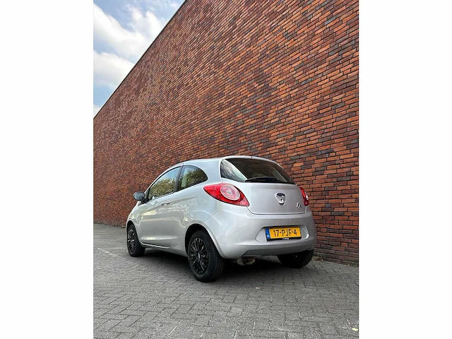 Ford - ka - 1.2 comfort s/s - 17-pjf-4 - 2011 - nap - afbeelding 9 van  16