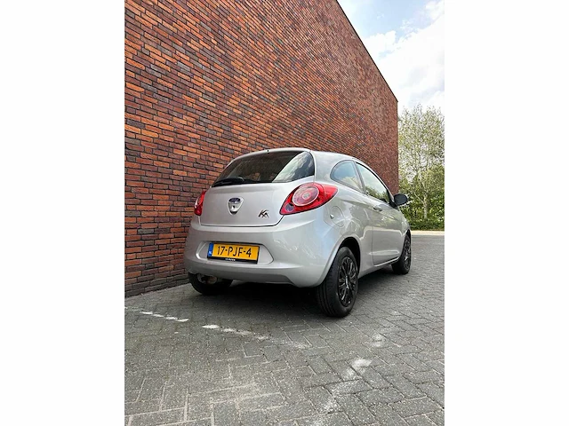 Ford - ka - 1.2 comfort s/s - 17-pjf-4 - 2011 - nap - afbeelding 10 van  16