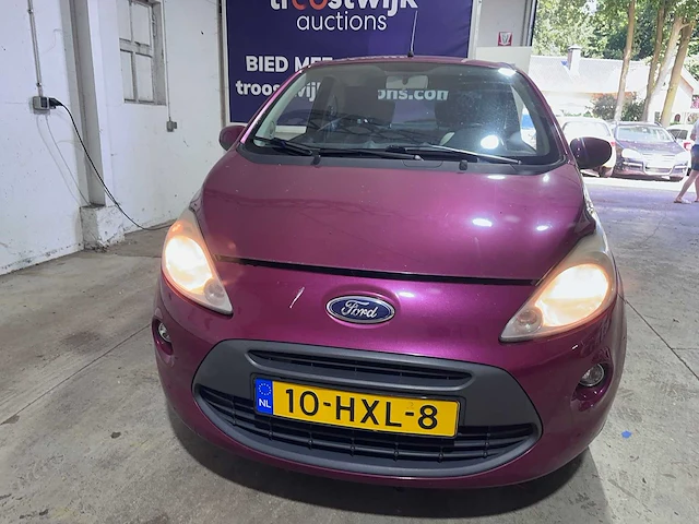 Ford - ka - 1.2 titanium - 10-hxl-8 - afbeelding 12 van  15