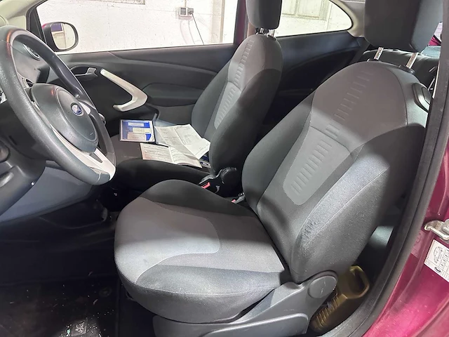 Ford - ka - 1.2 titanium - 10-hxl-8 - afbeelding 14 van  15