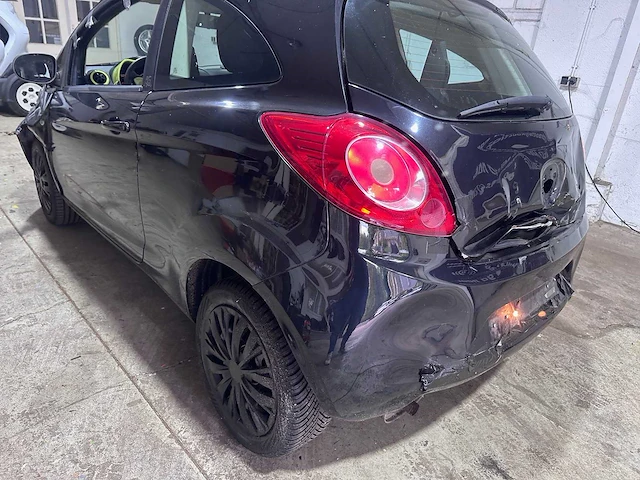 Ford - ka - 1.2 titanium - pd-285-d - afbeelding 7 van  13