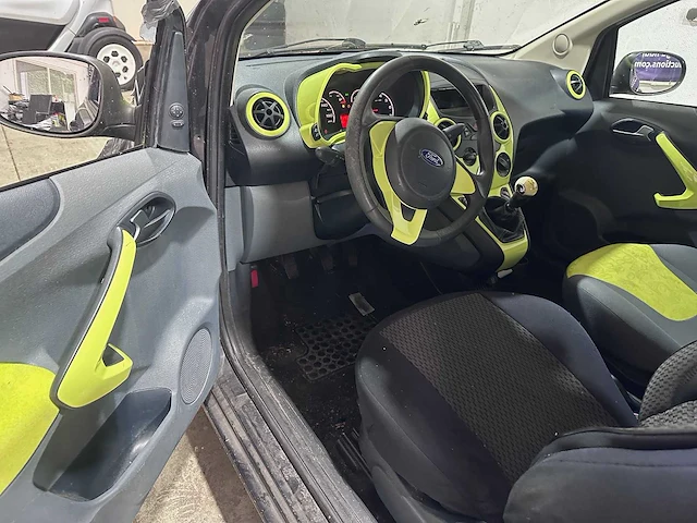 Ford - ka - 1.2 titanium - pd-285-d - afbeelding 12 van  13